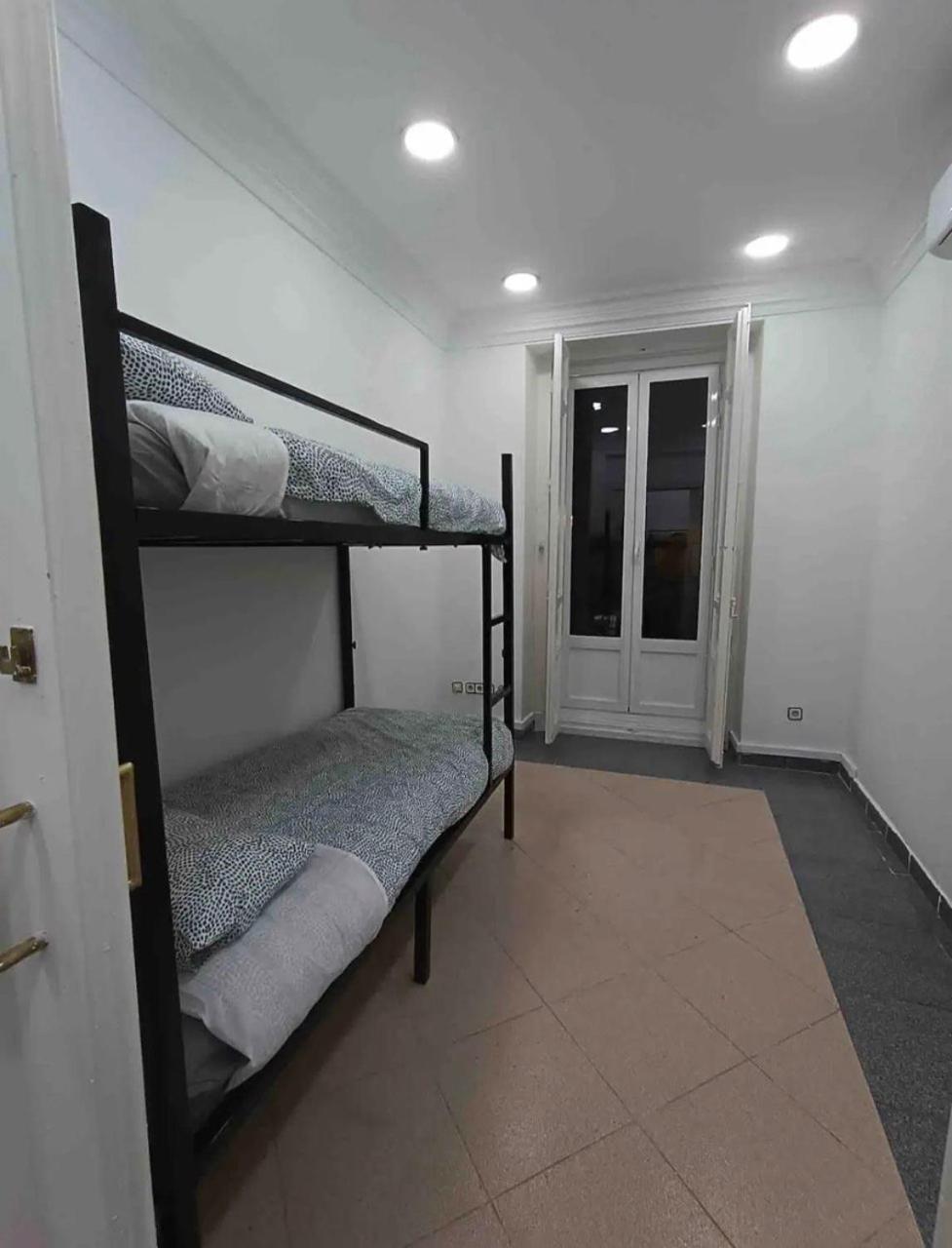 ホテル Parsa Residencial House マドリード エクステリア 写真