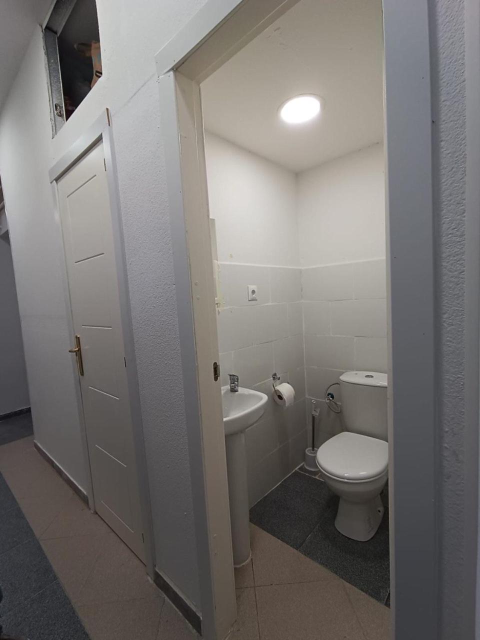 ホテル Parsa Residencial House マドリード エクステリア 写真